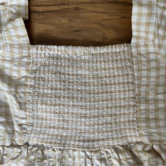 Old Navy Beige Checkered Top - Picture 5 of 6
